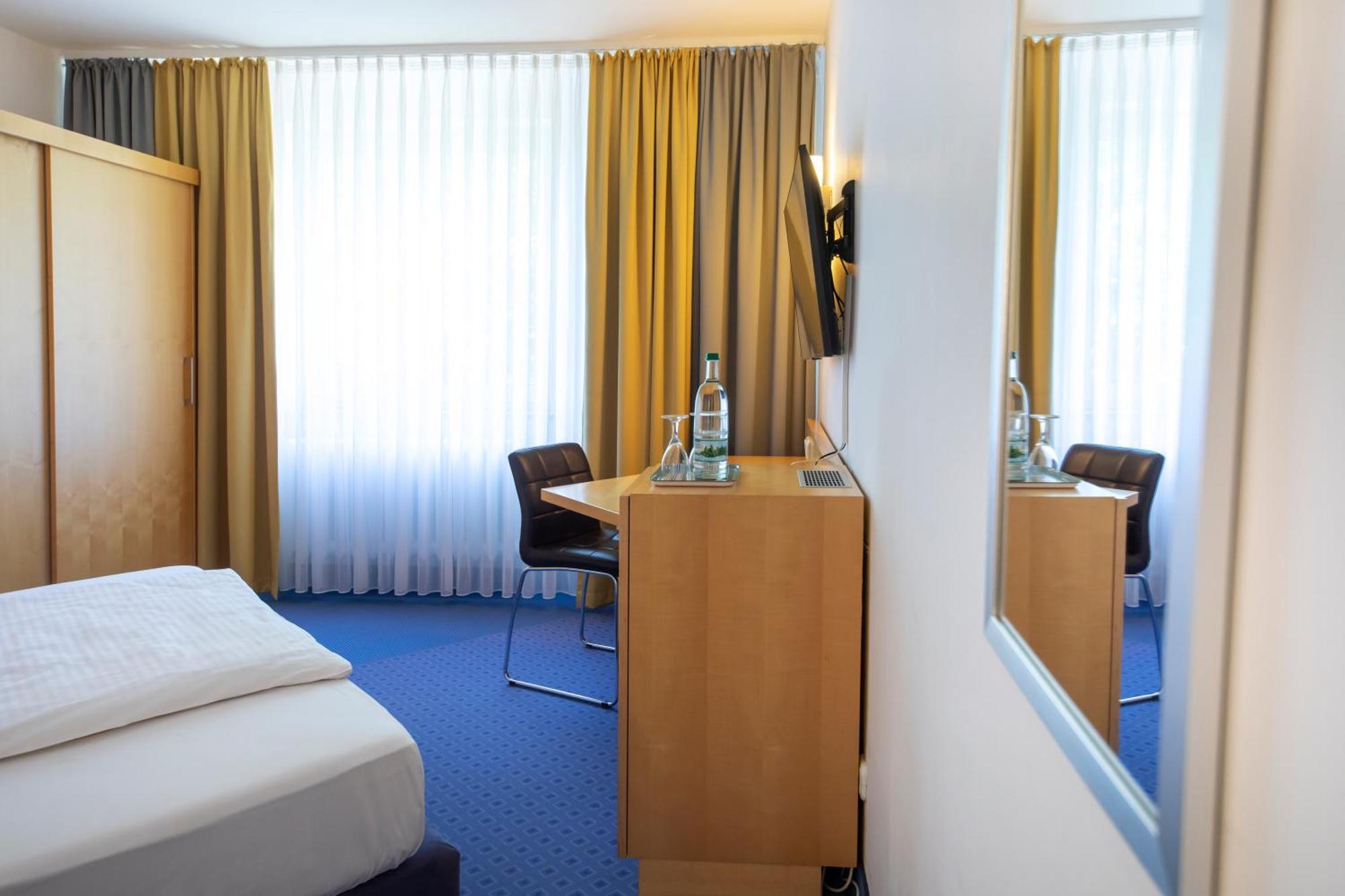 Achat Hotel Suhl Exteriér fotografie